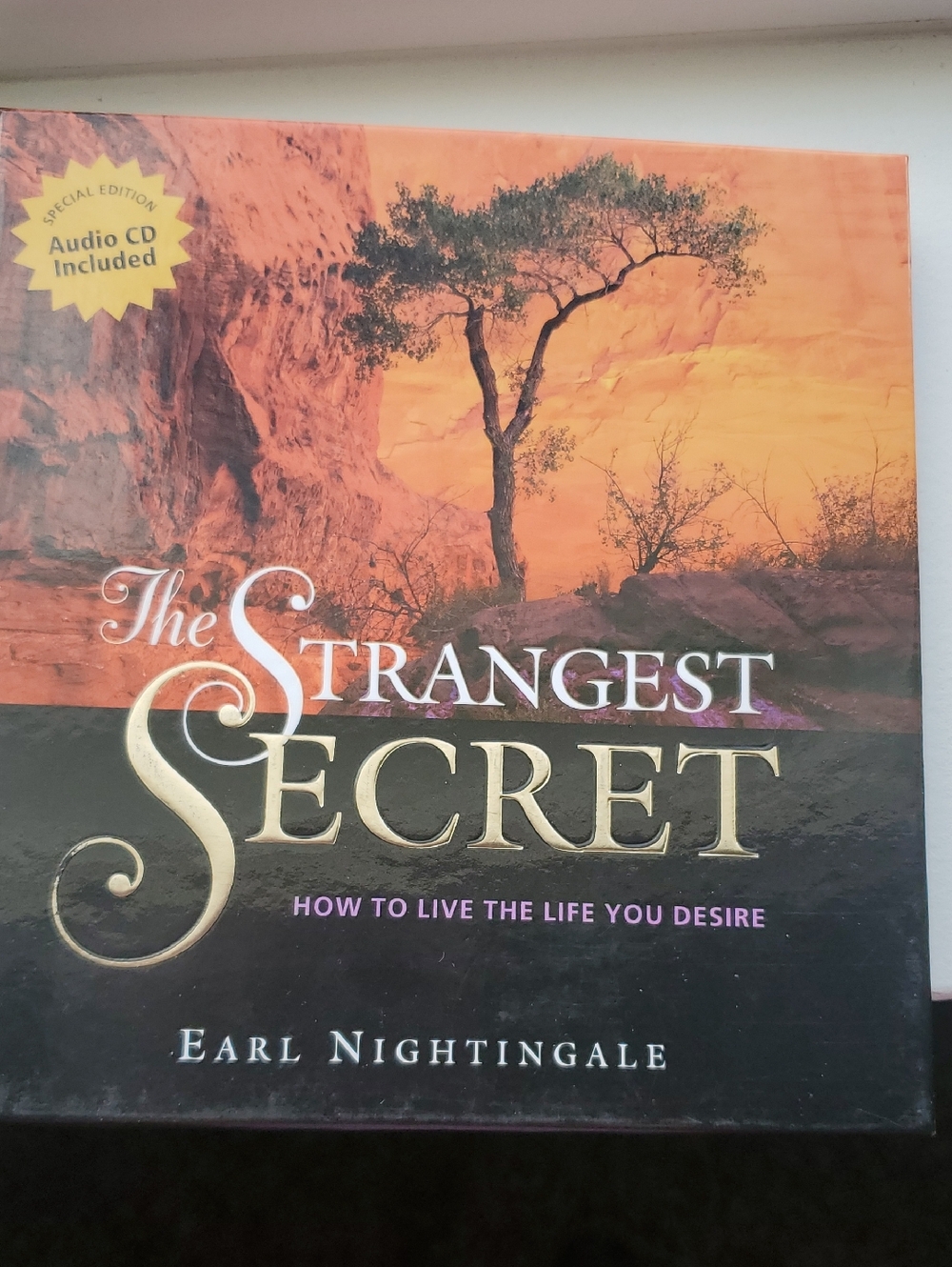 "The Strangest Secret" Audio CD & Book - Earl Nightingale